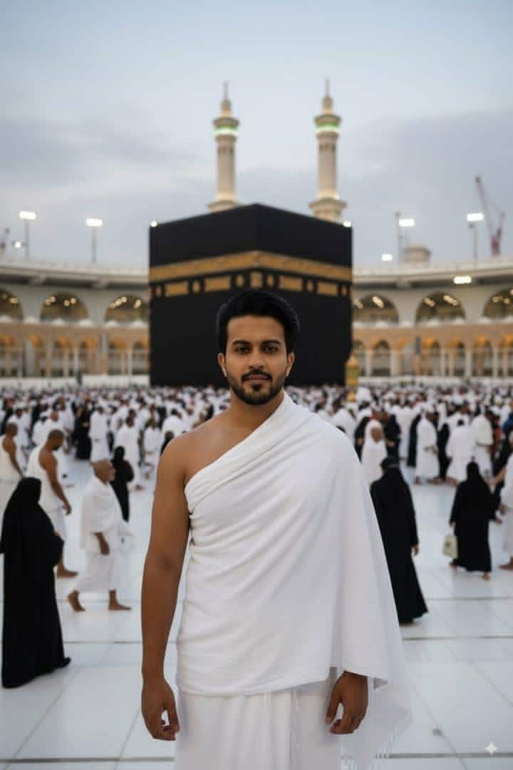 muslim man in ihram at kaabah
