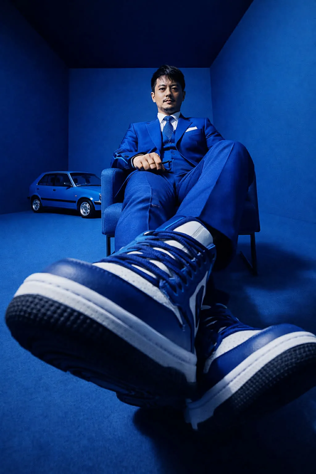 Blue Monochrome Forced Perspective Fashion Prompt